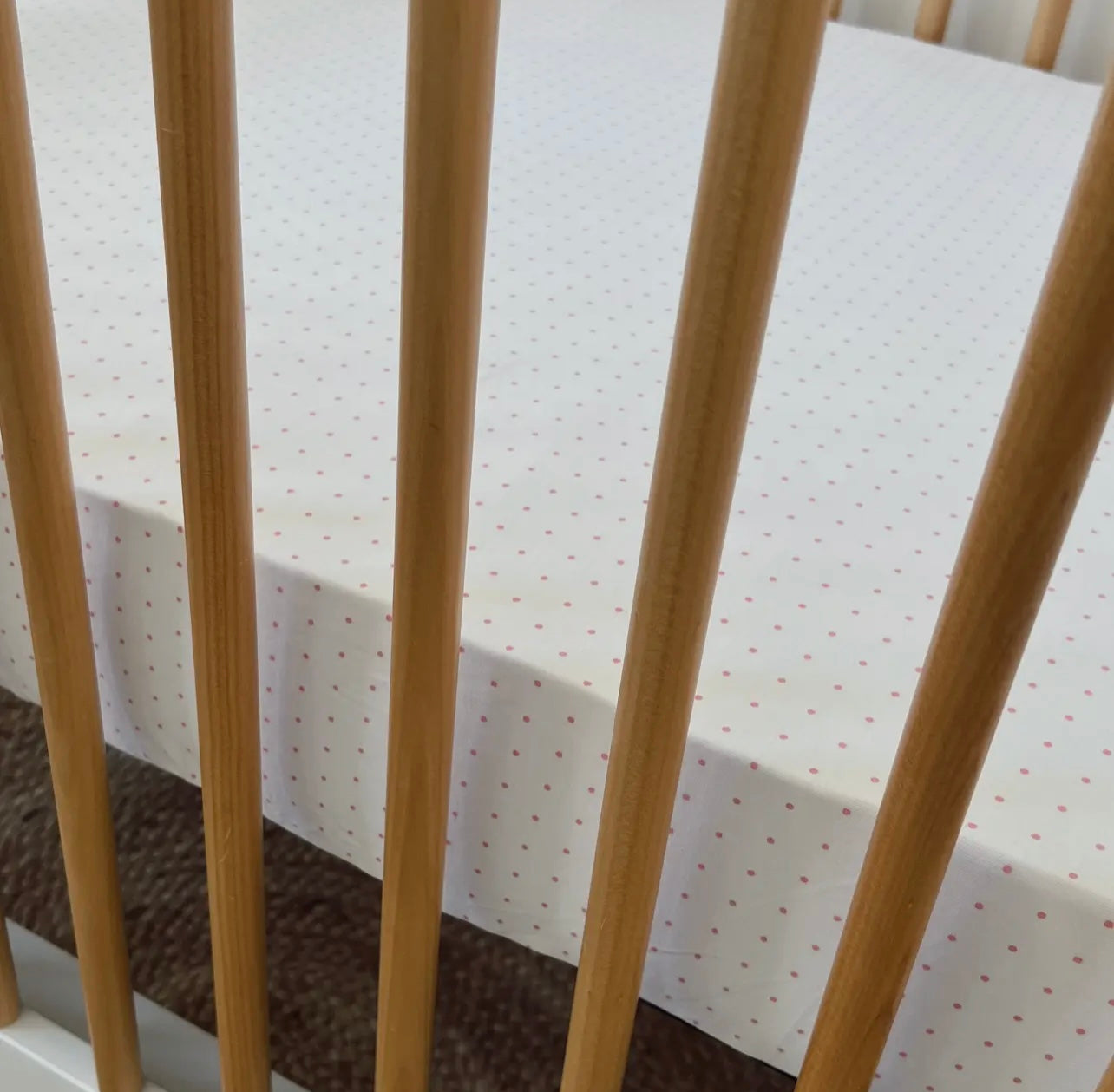 Stretch Crib Sheet, Pink Polka Dot