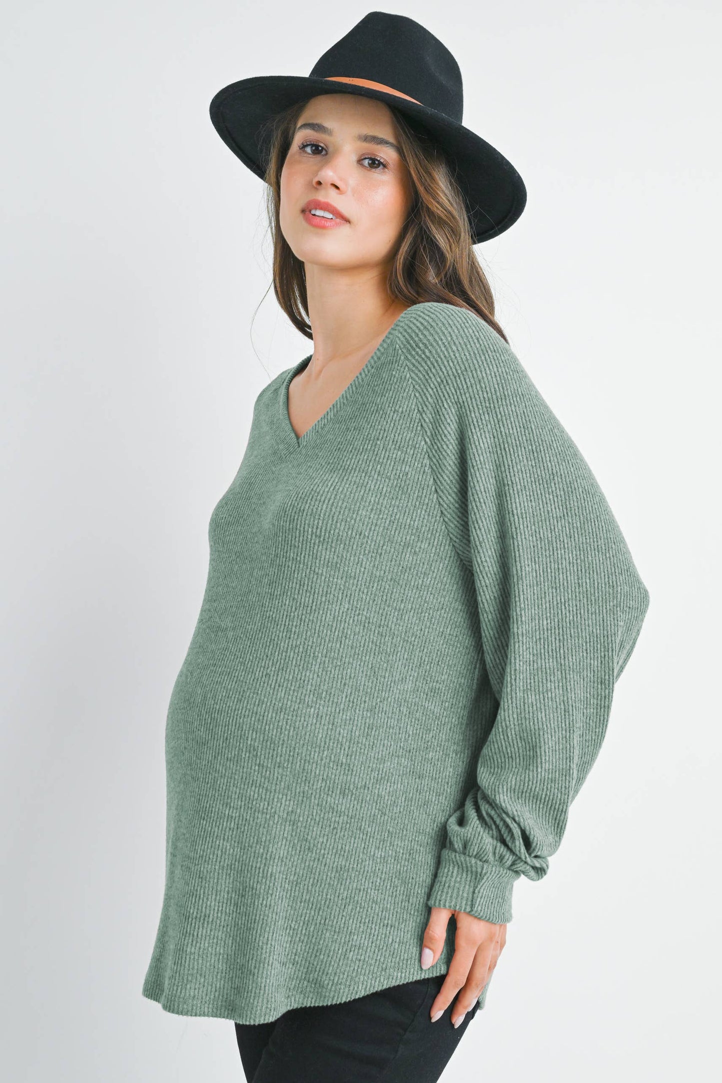 Ribbed V-Neck Long Sleeve Maternity Top