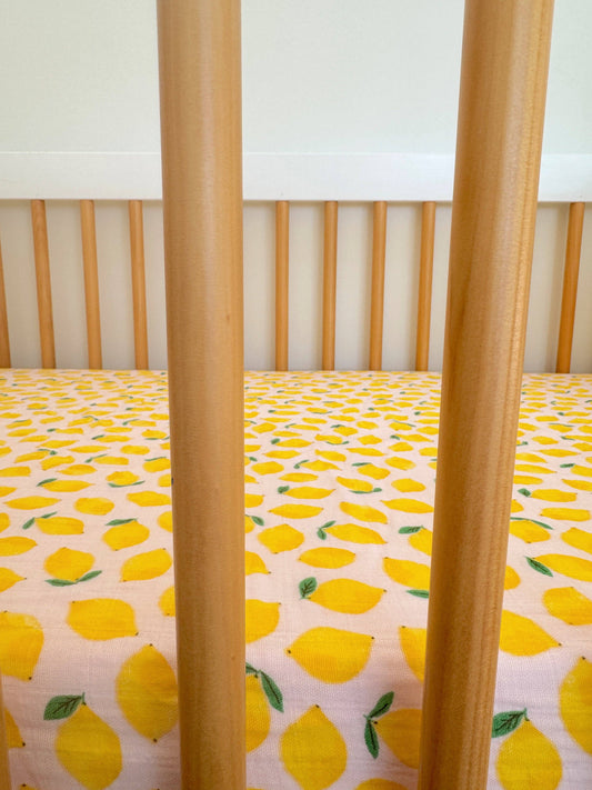 Muslin Crib Sheet / Lemon Sorbet