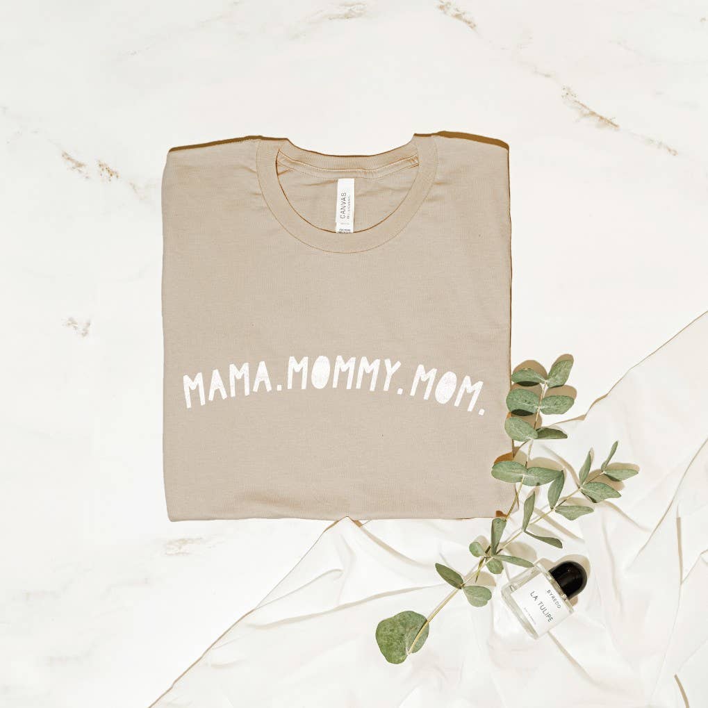 MAMA MOMMY MOM   Graphic T-Shirt